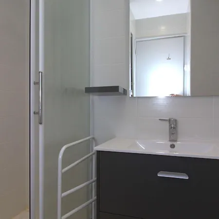 T1 Avec Balcon, Climatisation, Et Parking - Face Parc Charles De Gaulle - - Fr-1-553-147 شقة بالاروك ليه بان